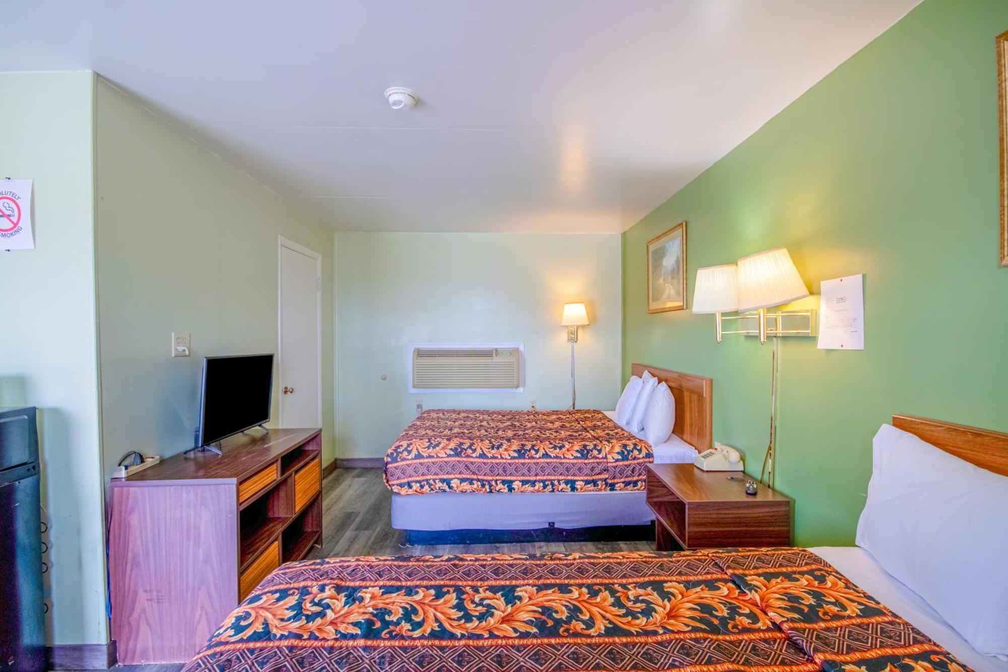 Oyo Travelier Motel Macon Exterior photo