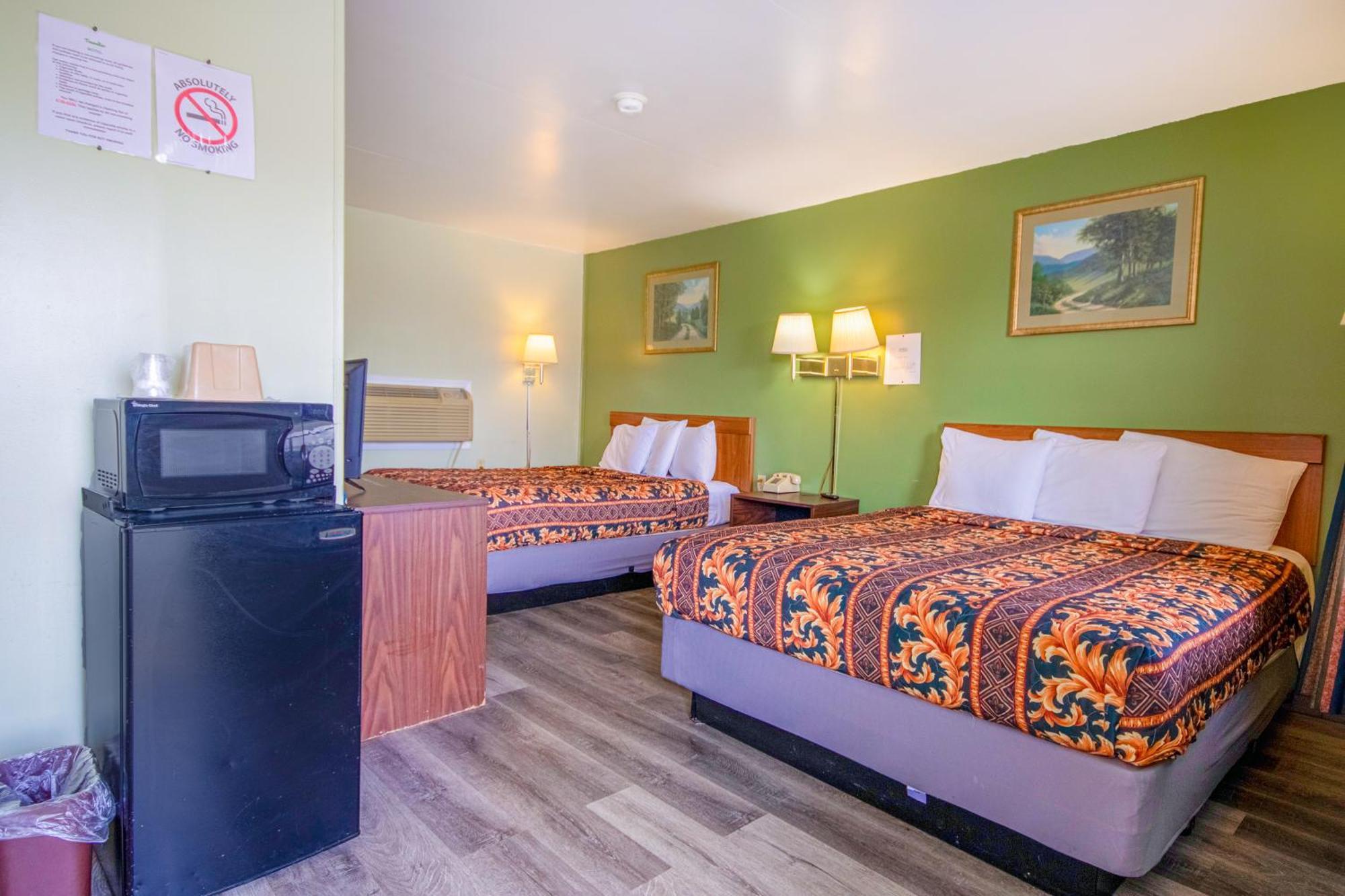 Oyo Travelier Motel Macon Exterior photo