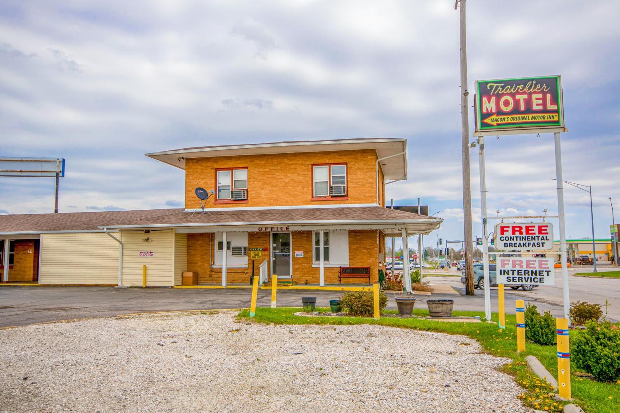 Oyo Travelier Motel Macon Exterior photo